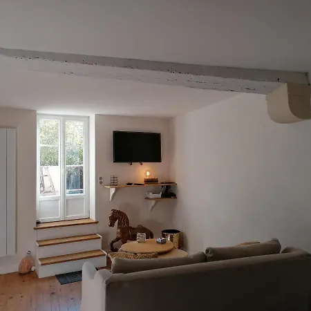 L Des Cloutiers, Terrasse De 25m2 * לה רושל