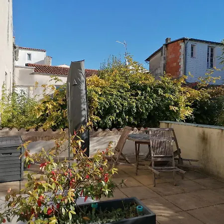 L Des Cloutiers, Terrasse De 25m2 Apartamento
